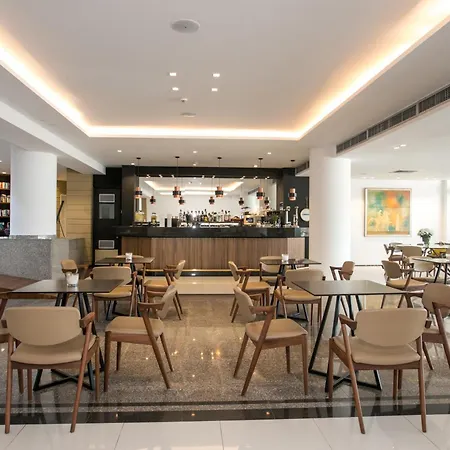 酒店 水晶温泉海滩酒店 4*