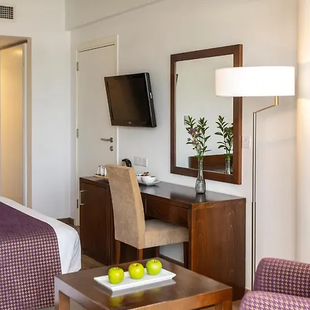 Crystal Springs 4*