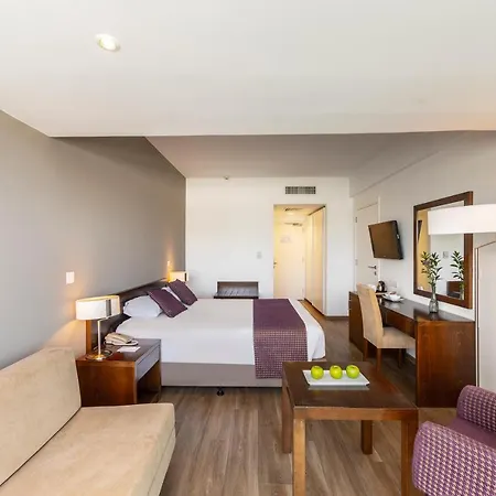 Hotel Crystal Springs