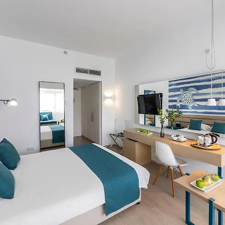 Hotel Crystal Springs