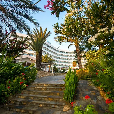 Crystal Springs Hotel 4*