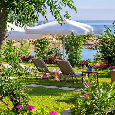 Crystal Springs Hotel