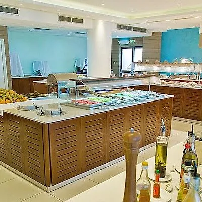 Отель Crystal Springs 4*