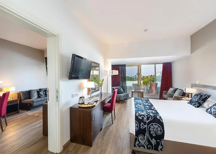 Hotel Crystal Springs 4*