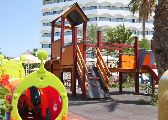 Hotel Crystal Springs 4*