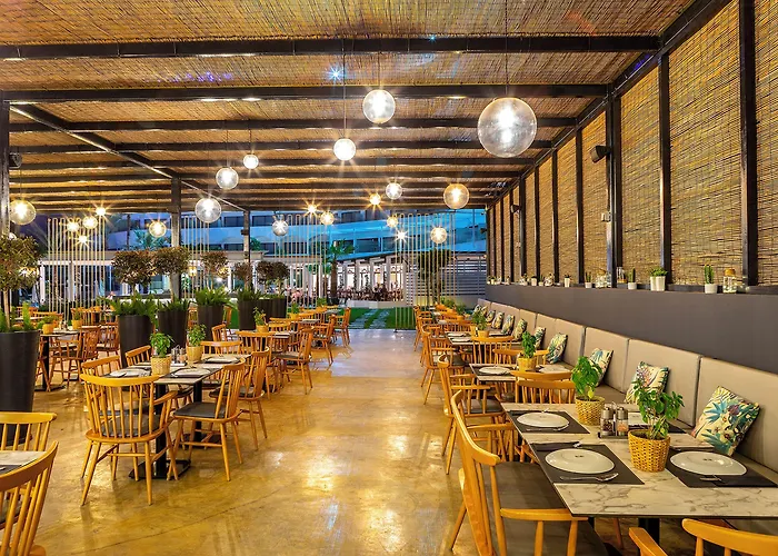 Hotel Crystal Springs