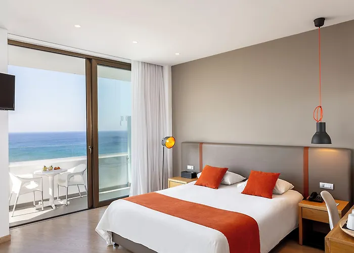 Hotel Crystal Springs