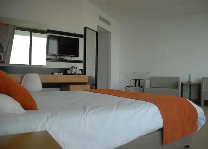 Crystal Springs Hotel