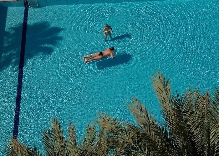 Crystal Springs Hotel 4*