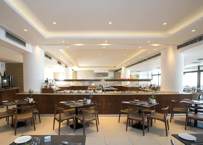 Hotel Crystal Springs 4*