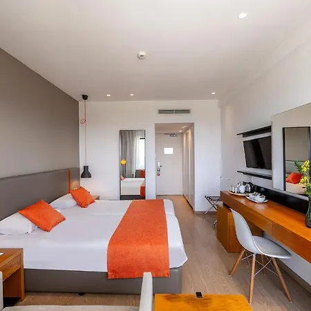 Crystal Springs מלון 4*