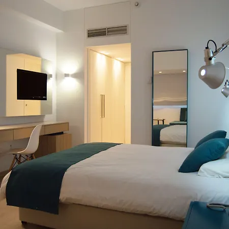 מלון Crystal Springs 4*