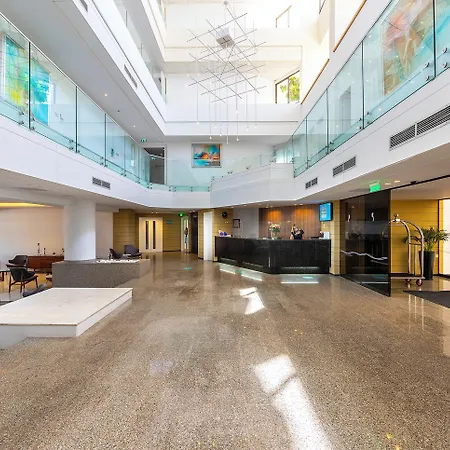 מלון Crystal Springs פרוטאראס