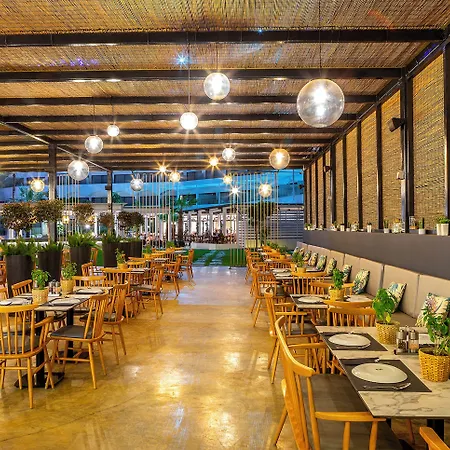 מלון Crystal Springs