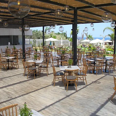 Crystal Springs מלון 4*